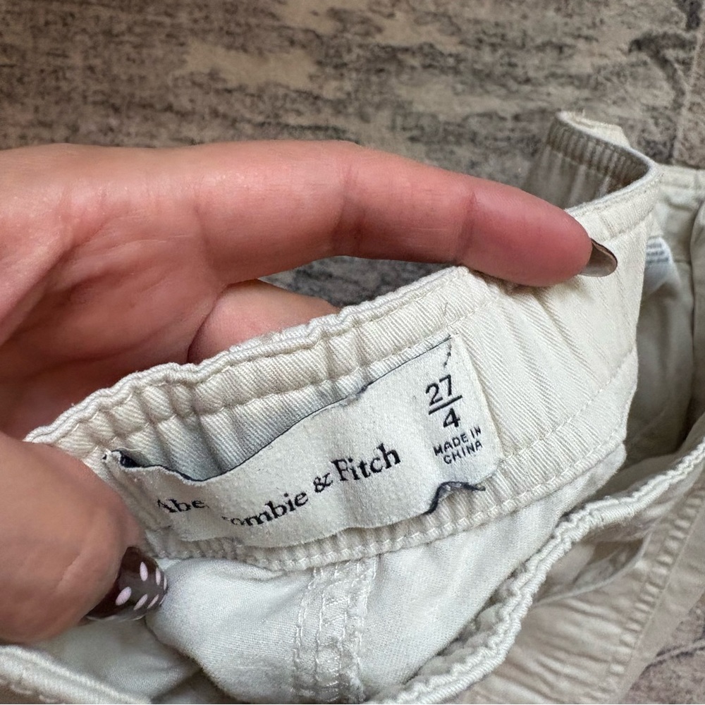Abercrombie relaxed cargo Pants size 27 in cream tan - Picture 9 of 9